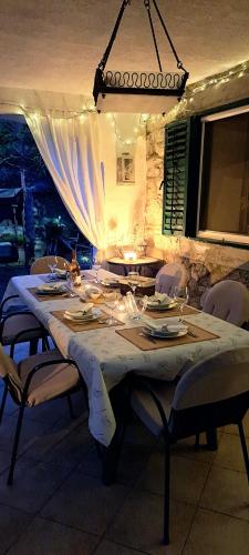 Stone House with garden Laganini in Zlarin
