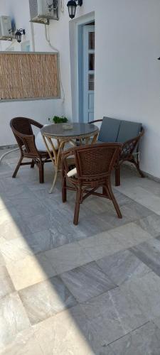 Dimitris Studios 3