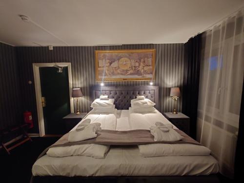 Palace Hotell - image 13