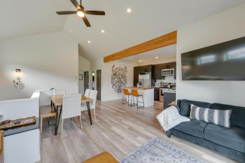 Quiet Alpine Hideaway with Panoramic Mountain Views! in 阿爾卑斯(WY)