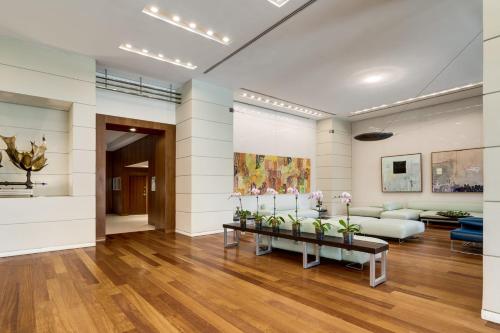 Ocean Million Dollar View Studio + Balcony #1 - image 11