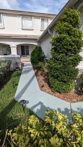 Garden, Luxurious Home, Accommodating Two Master Bedrooms with great amenities. in Kendall West