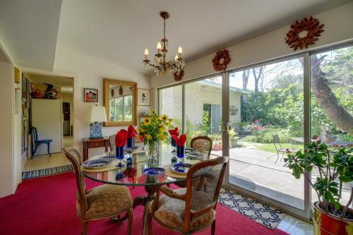 Spacious San Antonio Home about 5 Mi to Downtown! near พิพิธภัณฑ์ วิทท์