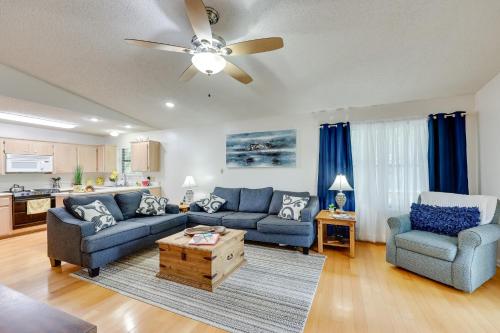 Lakefront Hot Springs Home with Furnished Deck! in Hot Springs, USA