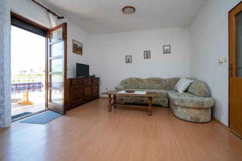 Two-Bedroom Apartment with Terrace and Sea View