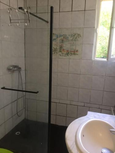 Bathroom, Maison de ville a la campagne pour un sejour touristique. in Veneux-les-Sablons