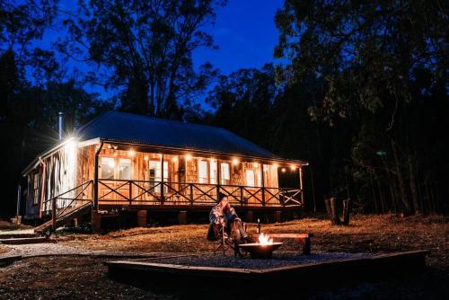 Black Springs - A Romantic Bushland Escape