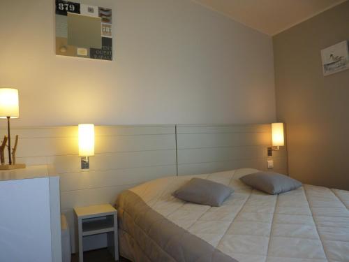 2 bedrooms, 3 beds