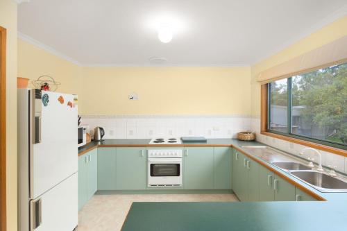 Three-Bedroom House image 10