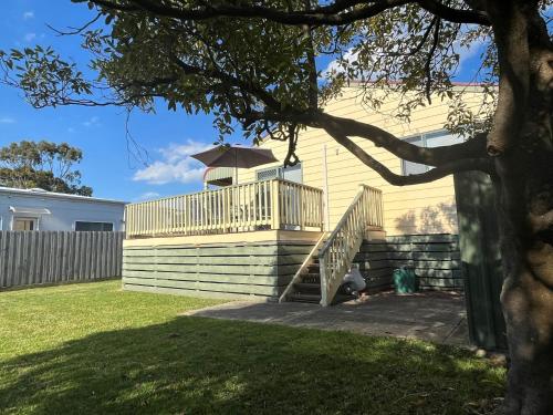 Three-Bedroom House image 8
