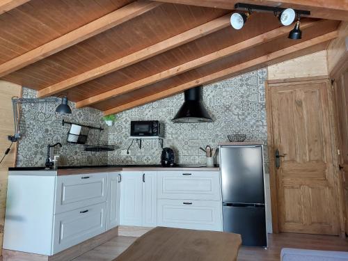 Seadmed, CON ENCANTO in Jerte