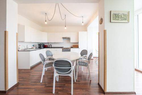 Czech Family Home - image 2
