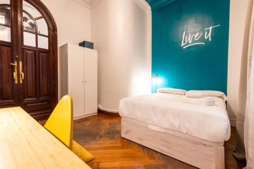 Live it Madrid Gran Vía Room Type - Standard Double Room with Shared Bathroom