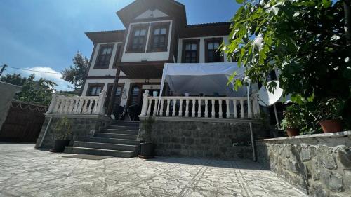 TRABZON aparts 5+2 villa