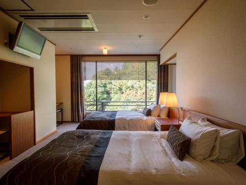 Japanese-Style Quadruple Room