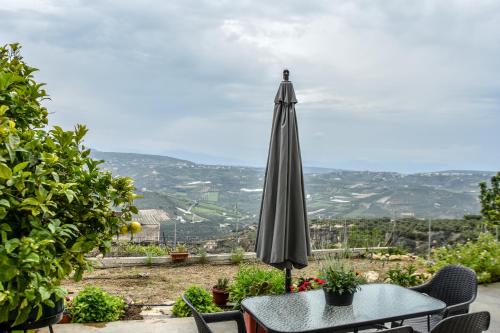 Maria's cottage house in Episkopi