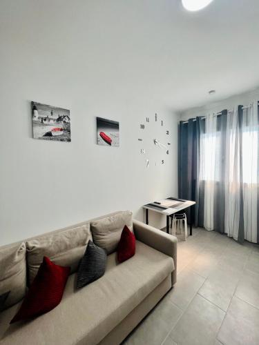 Ferienwohnung, Monteur-Appartment R20 (Neuwertiges Apartment mit schnellem WLAN, Netflix, Glasfaser, Kostenlose Privatparkplatz auch fur Tr) in Freiberg am Neckar