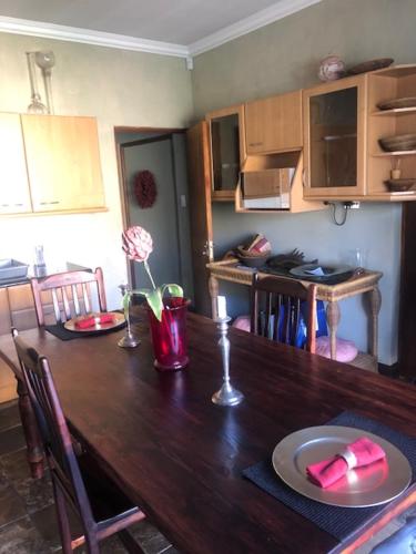 The Lemon Tree Self- Catering The Lemon Tree Self- Catering