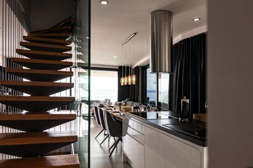 Villa Infinity - Luxurious seaview Villa with enchanting Pool, Kali (foto 10)