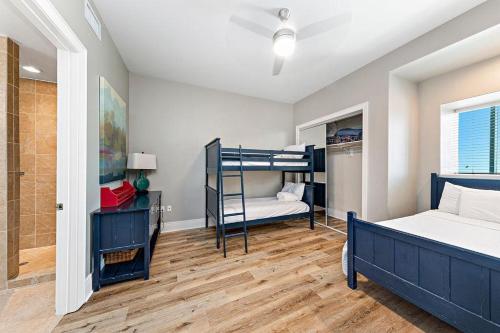 Turquoise Place Unit 2205D - image 11