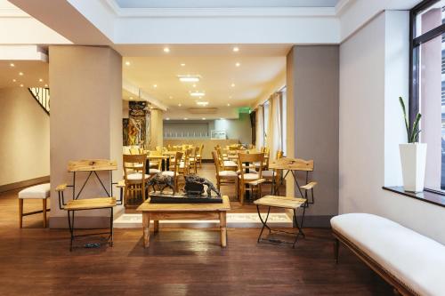 Bar/lounge, Facon Del Mar Hotel in La Perla