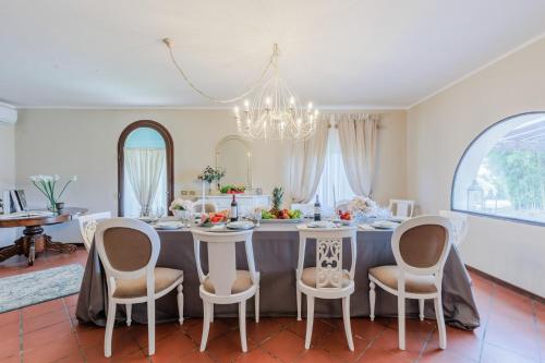 Cà Uvenere, Modern Farmhouse with Pool (Ca Uvenere, Modern Farmhouse with Pool) in Бьєнтіна