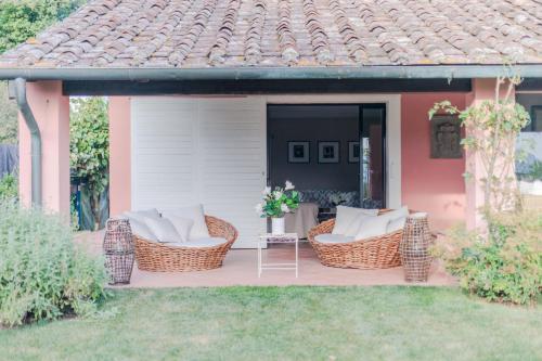 Cà Uvenere, Modern Farmhouse with Pool