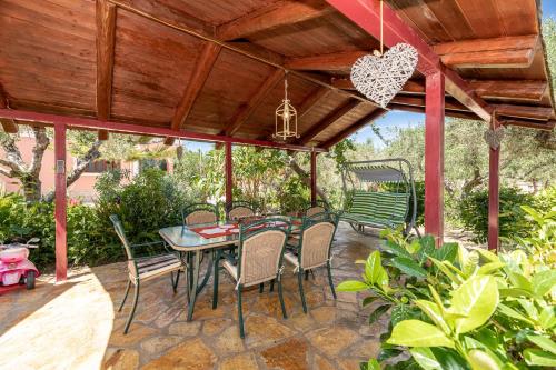 Arazzo Holiday Villa - image 12