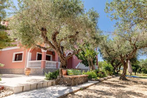 Arazzo Holiday Villa - image 4