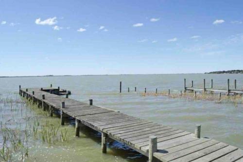 Hindmarsh Hideaway- Waterfront pet friendly NBN Private jetty