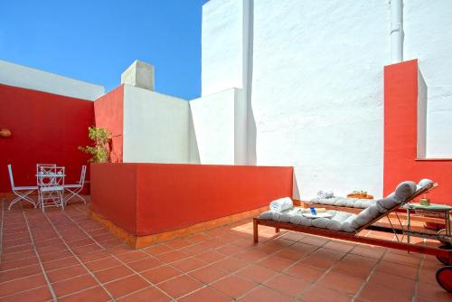 Duplex Four-Bedroom Apartment with Terrace image 5