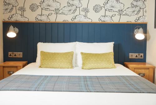 Red Lion Hotel by Greene King Inns 5