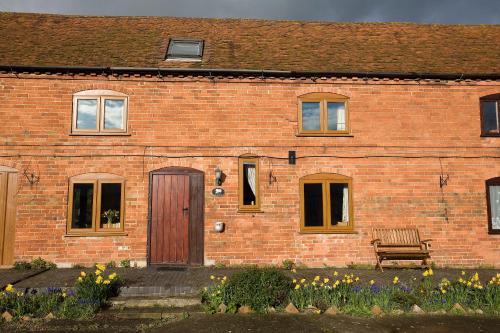 Irelands Farm Cottages