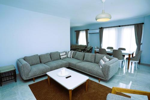 Dalyan Central 4 Bedroom Ensuite Private Villa with Swimming Pool in Dalyan