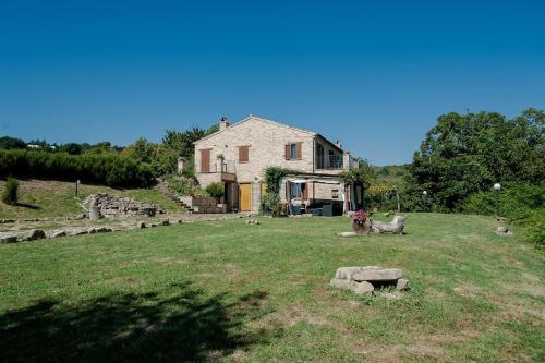 L'Aurora B&B - Rural Villa With Private Pool & Panoramic View Near Montelparo