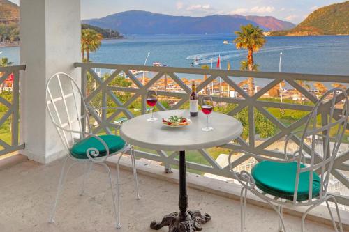 Suite, exclusive, deluxe, sea view