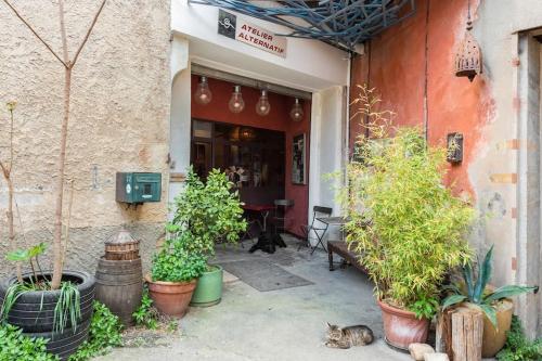 Appartement dans un atelier d'artiste "hors norme"