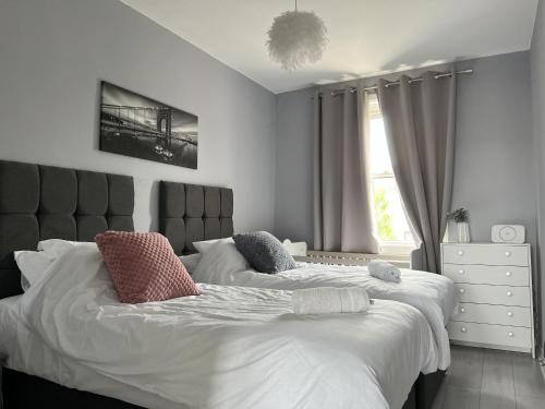 Picture of Captivating 2-Bed Apartment In Kirkcaldy