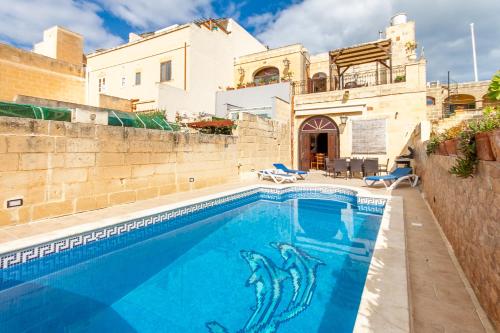 Villayana Gozitan Farmhouse with pool - Happy Rentals - Location saisonnière - San Lawrenz