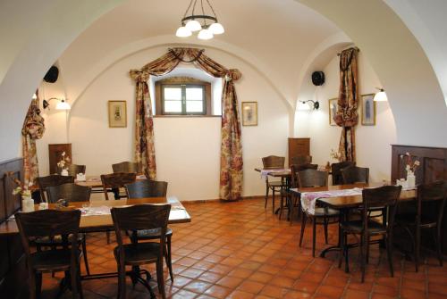 Restorāns, Penzion na Fare in Dubenec