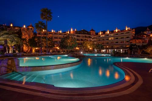 馬蒂度假村豪華酒店 Marti Resort Deluxe Hotel