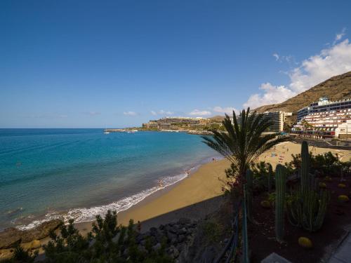 Seaside Apt with Sunset Views and Fast Wifi Seaside Apt with Sunset Views and Fast Wifi