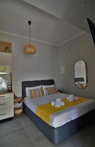 Antigonis Garden House 2