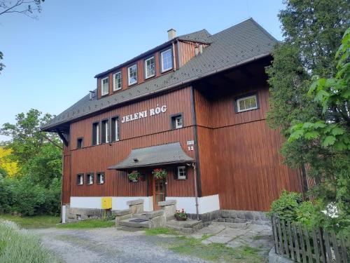 Pensjonat Jeleni Róg – Szklarska Poreba, ND