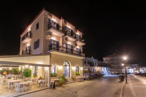 Stelios Hotel