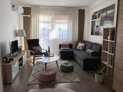 Design-S Apartment 4you in 19. Kispest