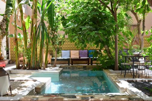 So Chic Riad