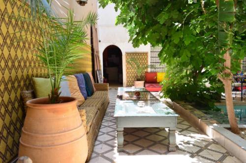 So Chic Riad