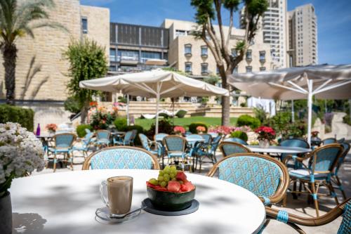 Mâncare şi băutură, Hotel Yehuda in West Mountainside