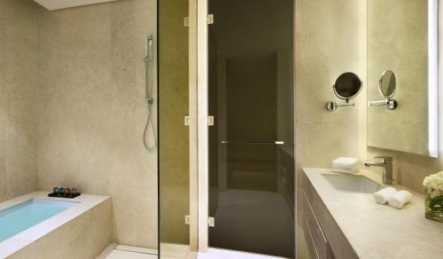 La Ville Hotel & Suites CITY WALK Dubai, Autograph Collection, Dubaï (photo 6)